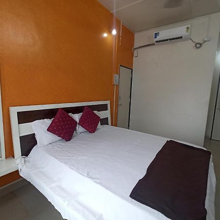 Malwade Motels Pune Eksteriør billede